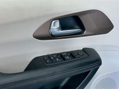 2018 Chrysler Pacifica LX