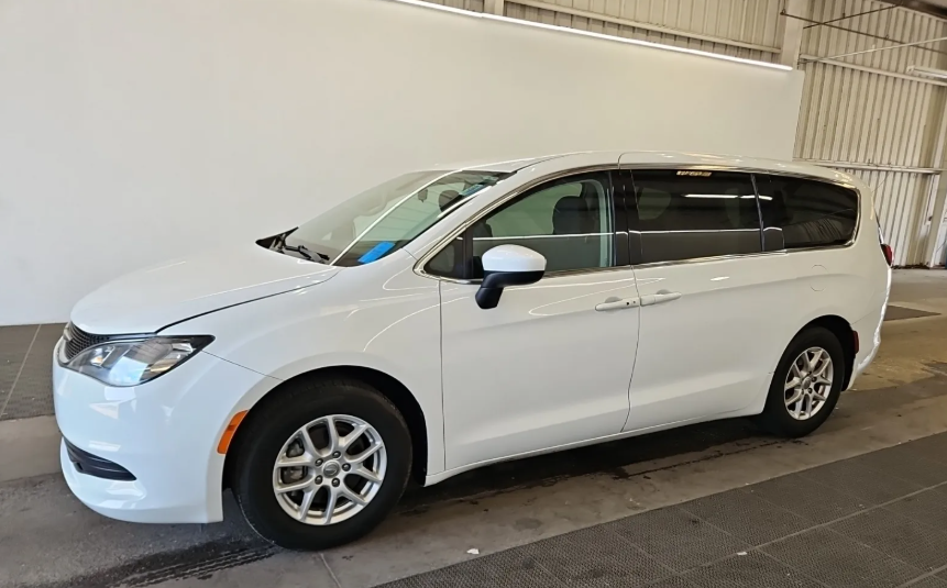 2018 Chrysler Pacifica LX
