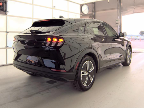 2022 Ford Mustang Mach-E Select