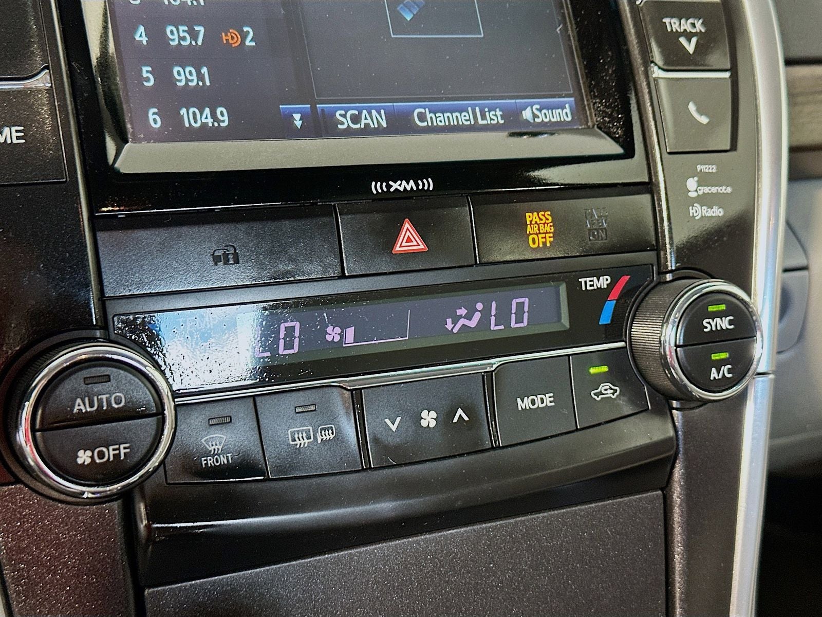 2016 Toyota Camry XLE