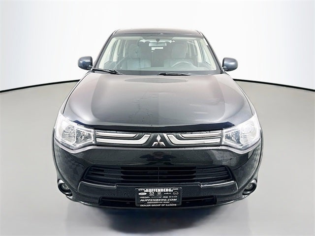 2014 Mitsubishi Outlander ES