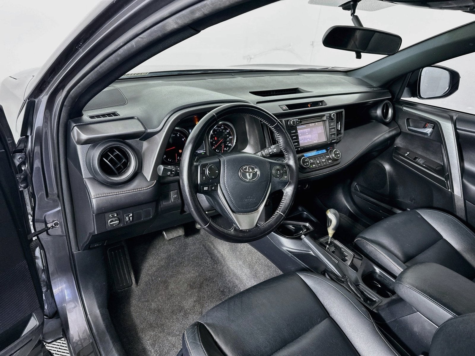 2016 Toyota RAV4 SE
