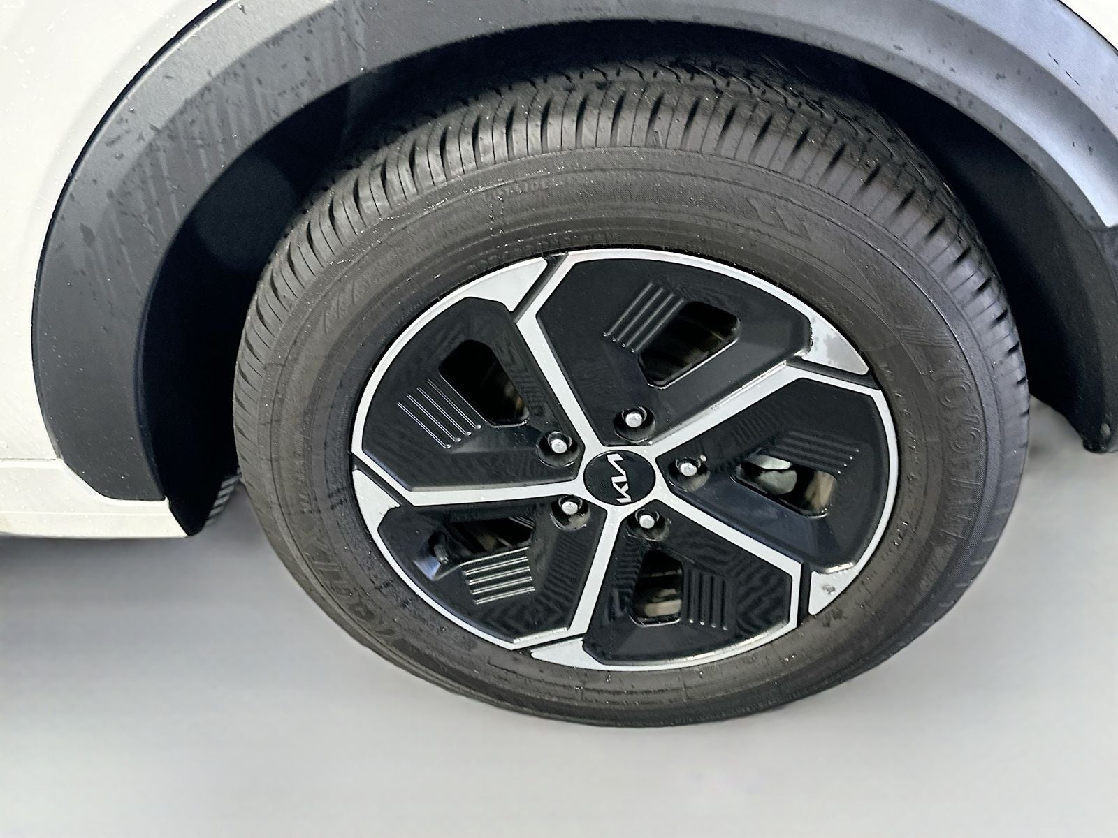 2023 Kia Niro EX