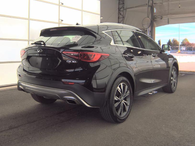 2018 INFINITI QX30 Premium