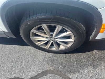 2014 Volkswagen Tiguan SE