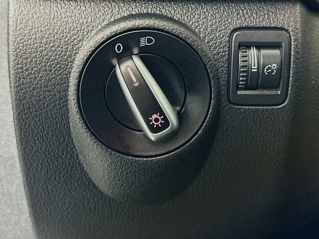 2017 Volkswagen Tiguan Limited 2.0T 4Motion