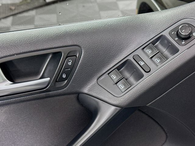 2017 Volkswagen Tiguan Limited 2.0T 4Motion