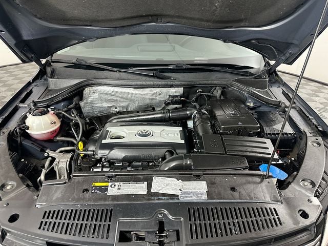 2017 Volkswagen Tiguan Limited 2.0T 4Motion