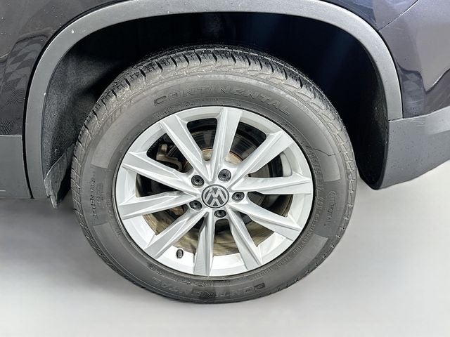 2017 Volkswagen Tiguan Limited 2.0T 4Motion