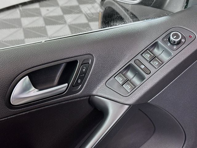 2013 Volkswagen Tiguan SE 4Motion