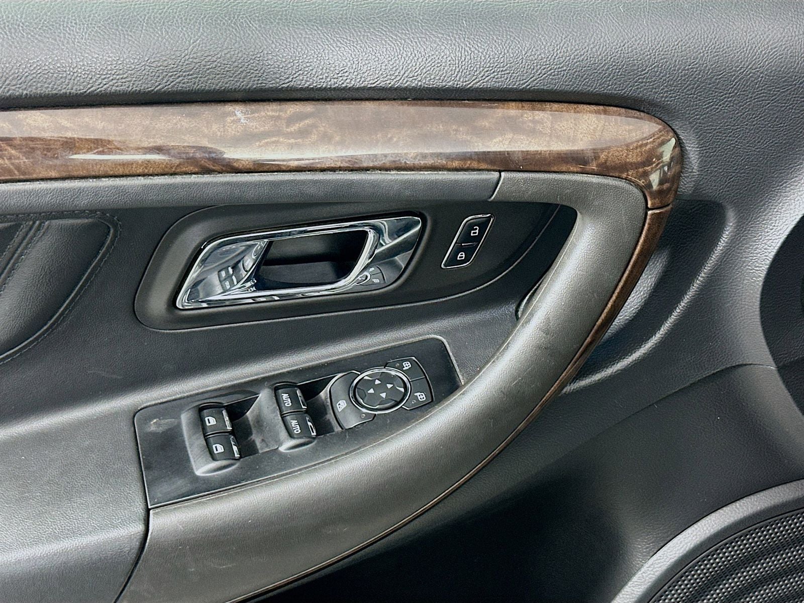 2016 Ford Taurus Limited
