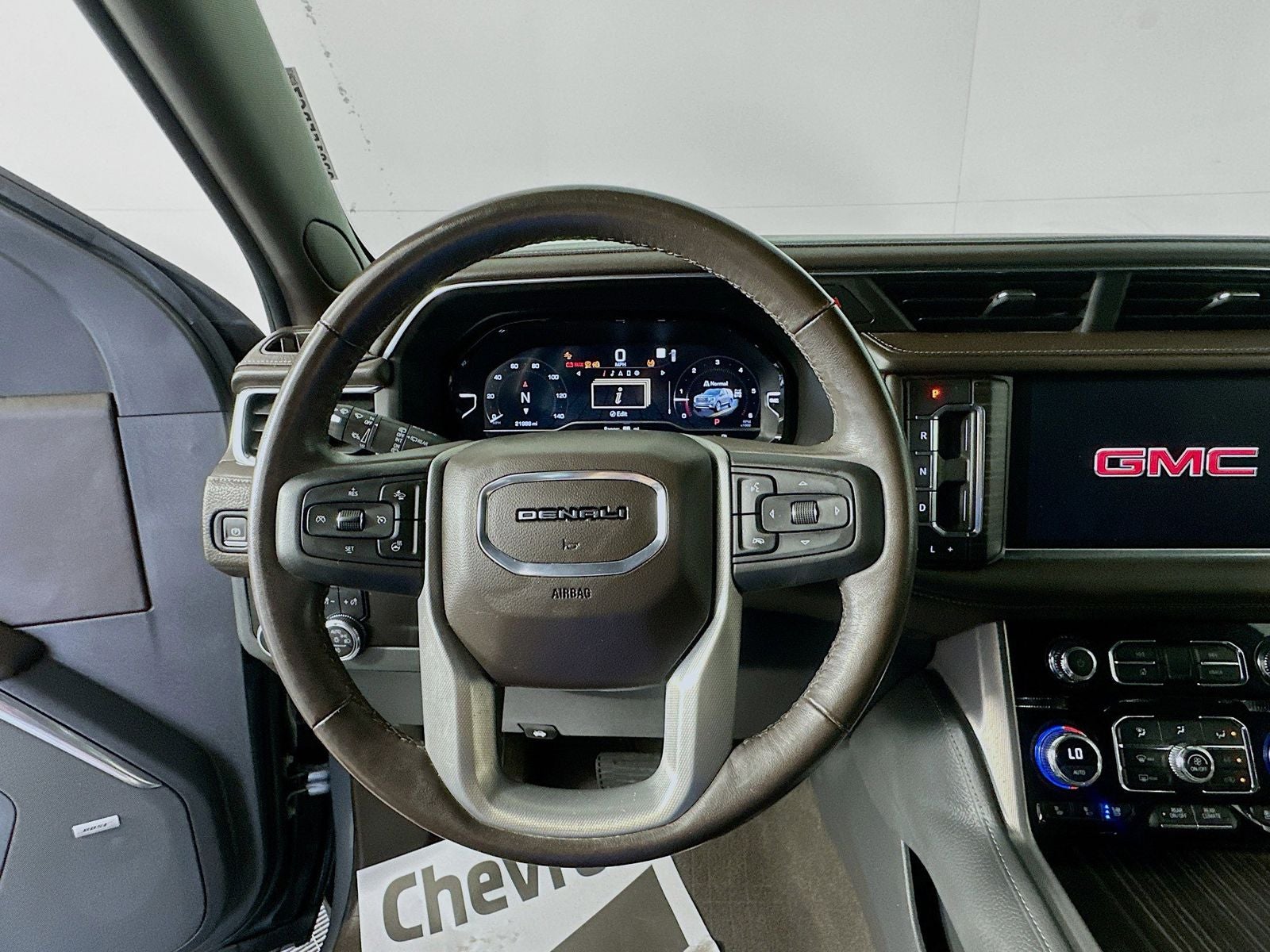 2022 GMC Yukon XL Denali