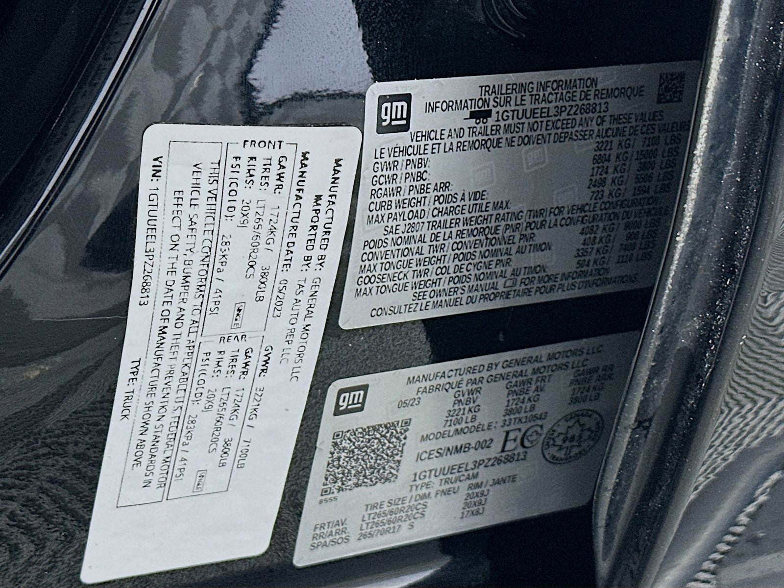 2023 GMC Sierra 1500 AT4