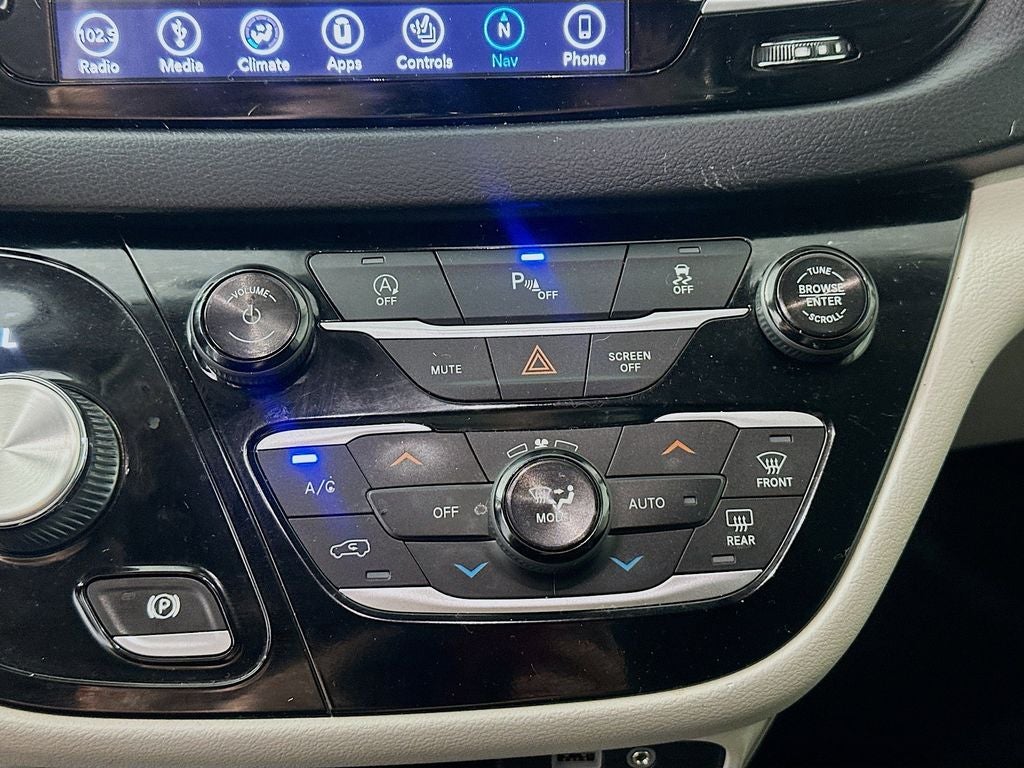 2018 Chrysler Pacifica Touring L Plus