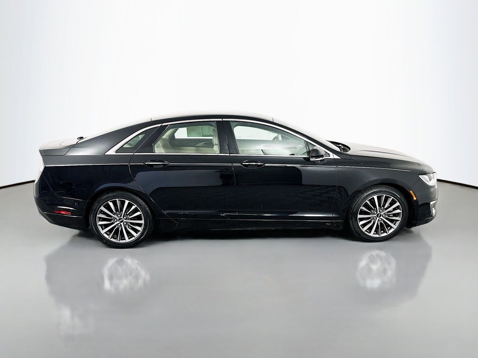 2017 Lincoln MKZ Select