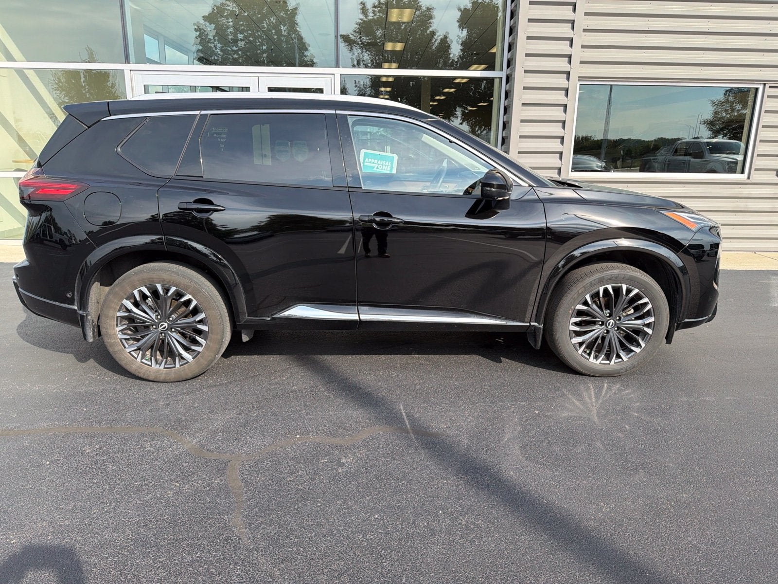 2024 Nissan Rogue Platinum