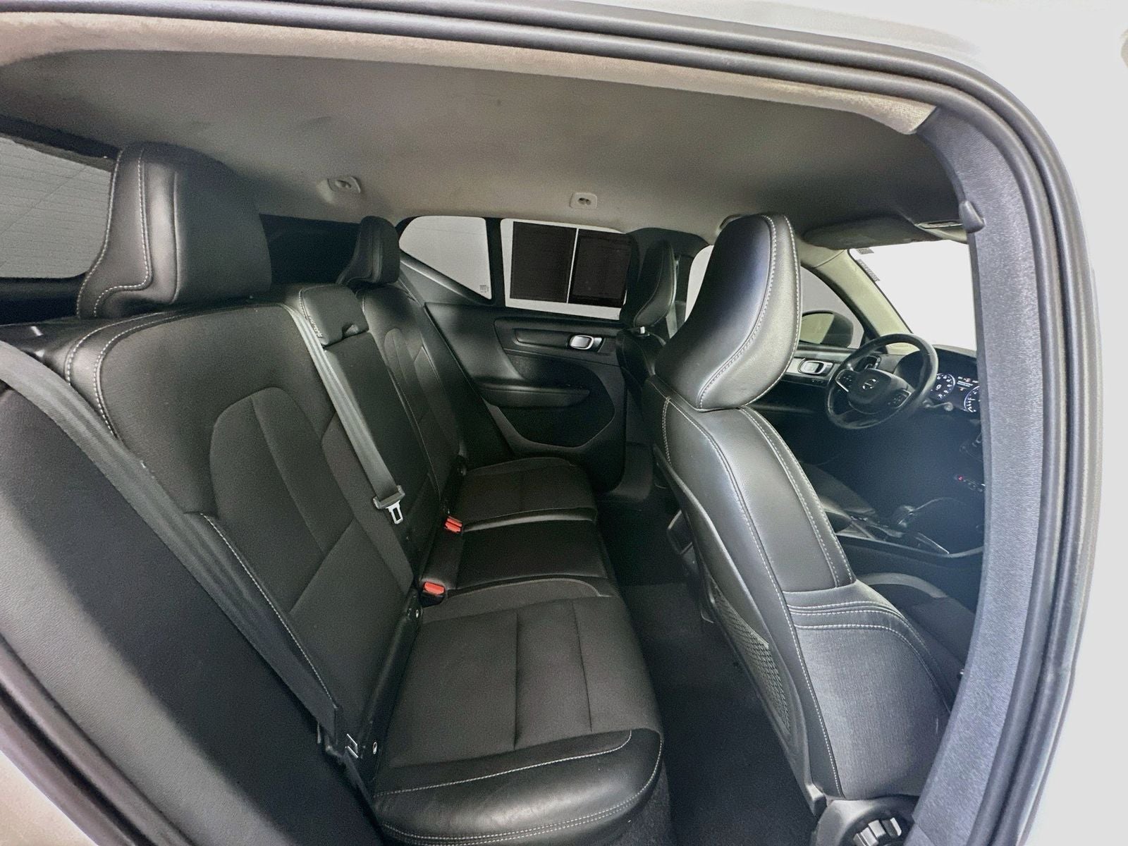 2020 Volvo XC40 Momentum