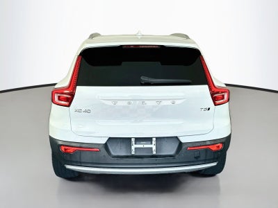 2020 Volvo XC40 Momentum