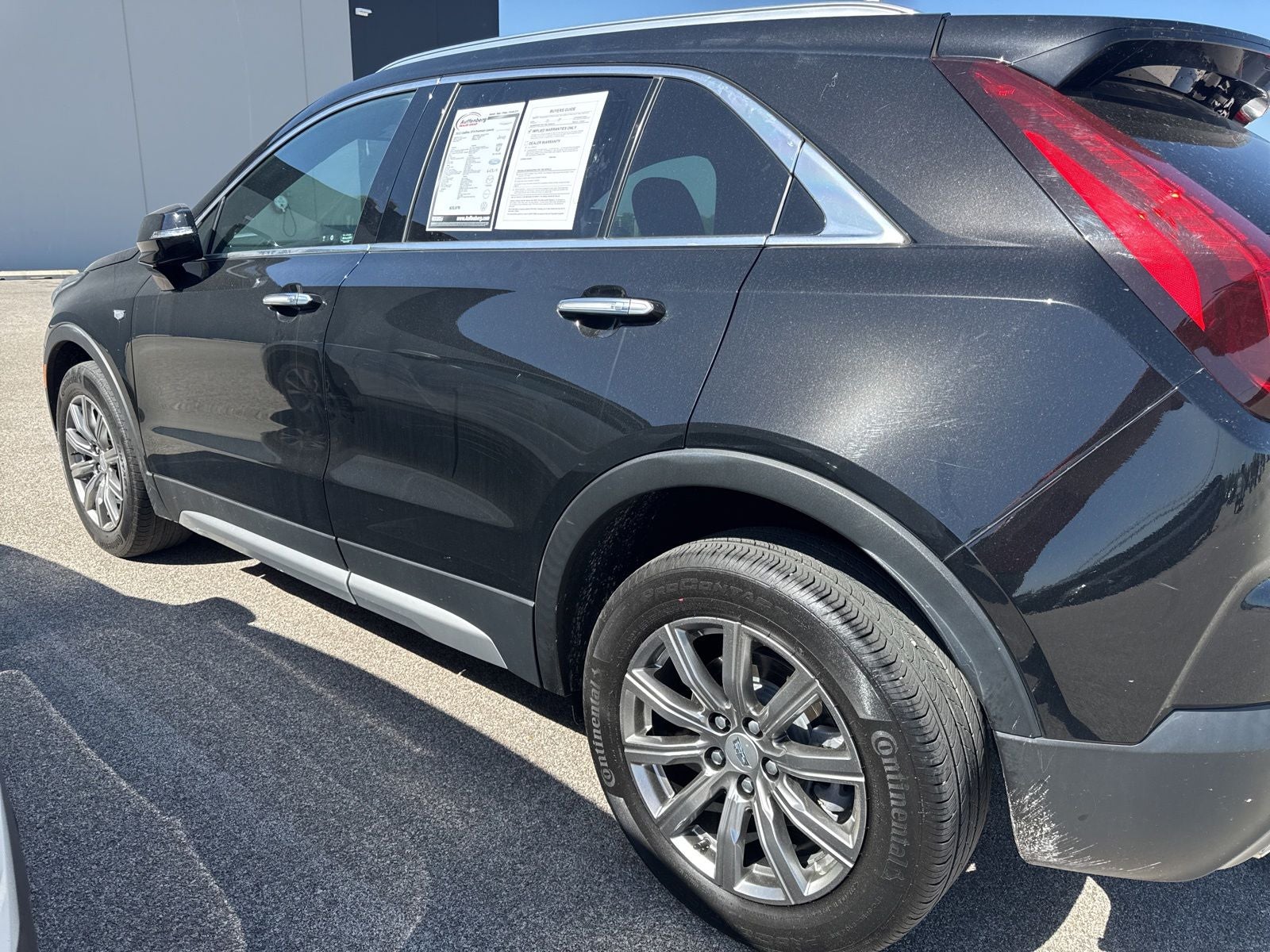 2022 Cadillac XT4 Premium Luxury