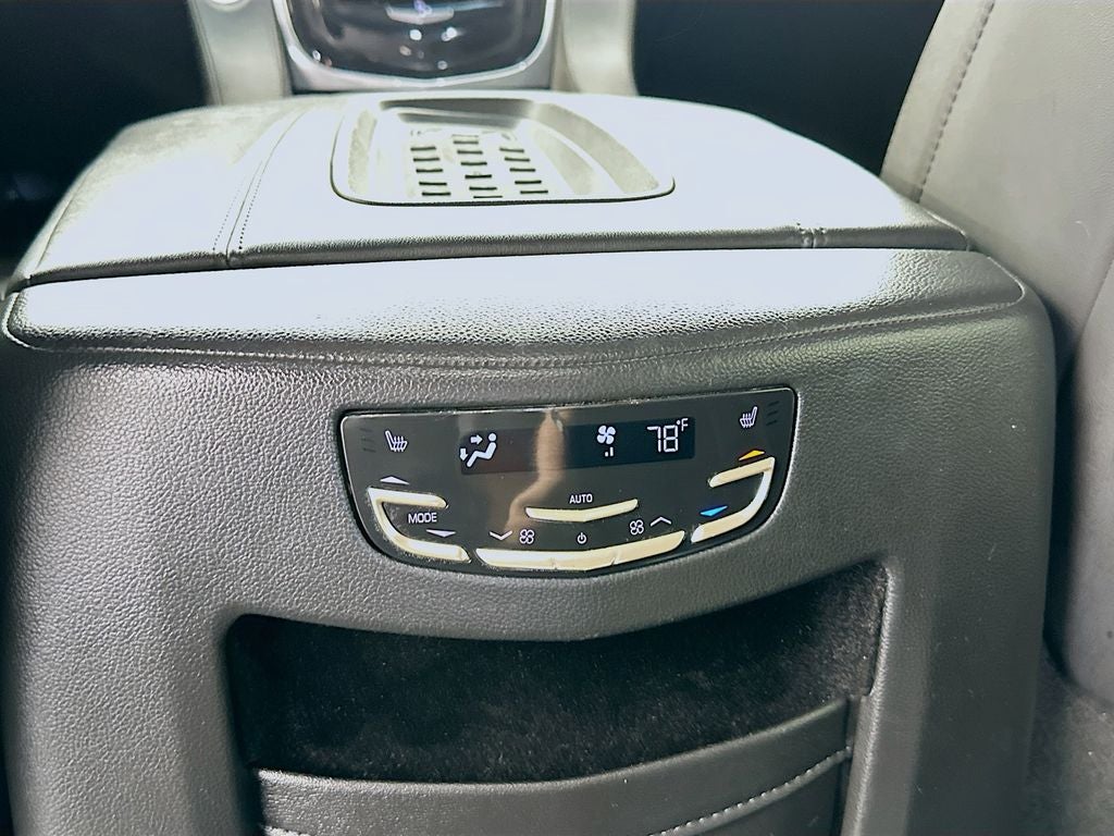 2017 Cadillac Escalade Base