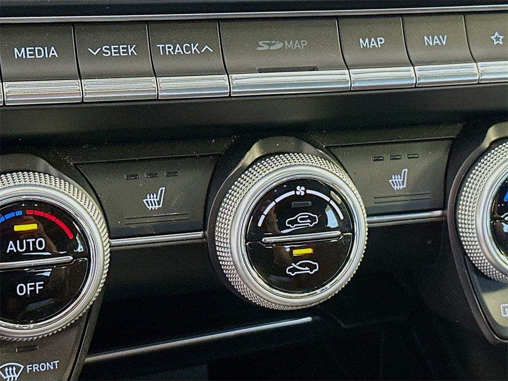 2020 Genesis G70 2.0T