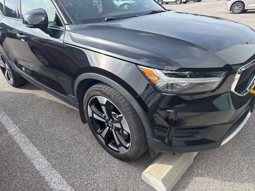 2019 Volvo XC40 Momentum