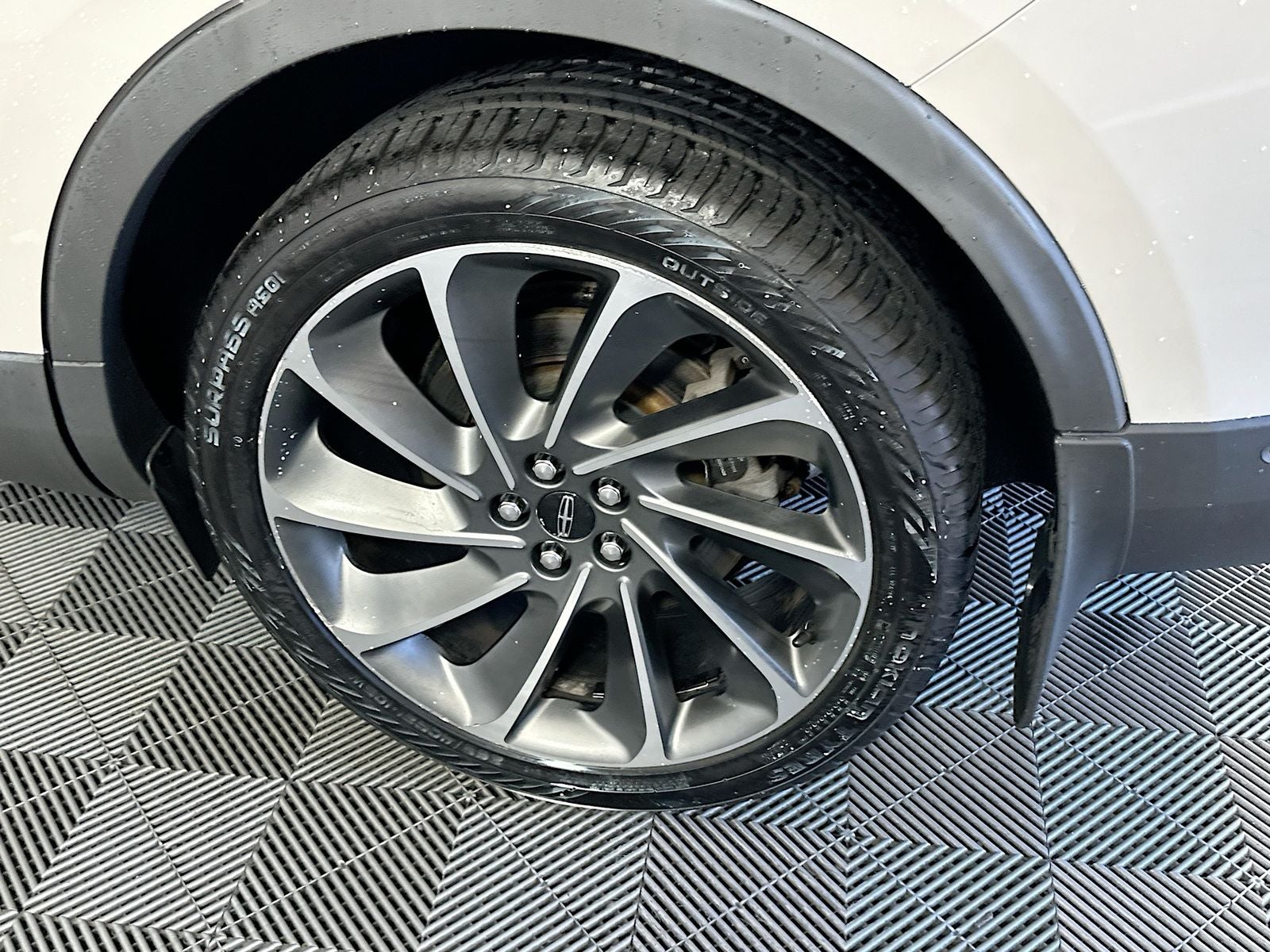 2020 Lincoln Nautilus Reserve