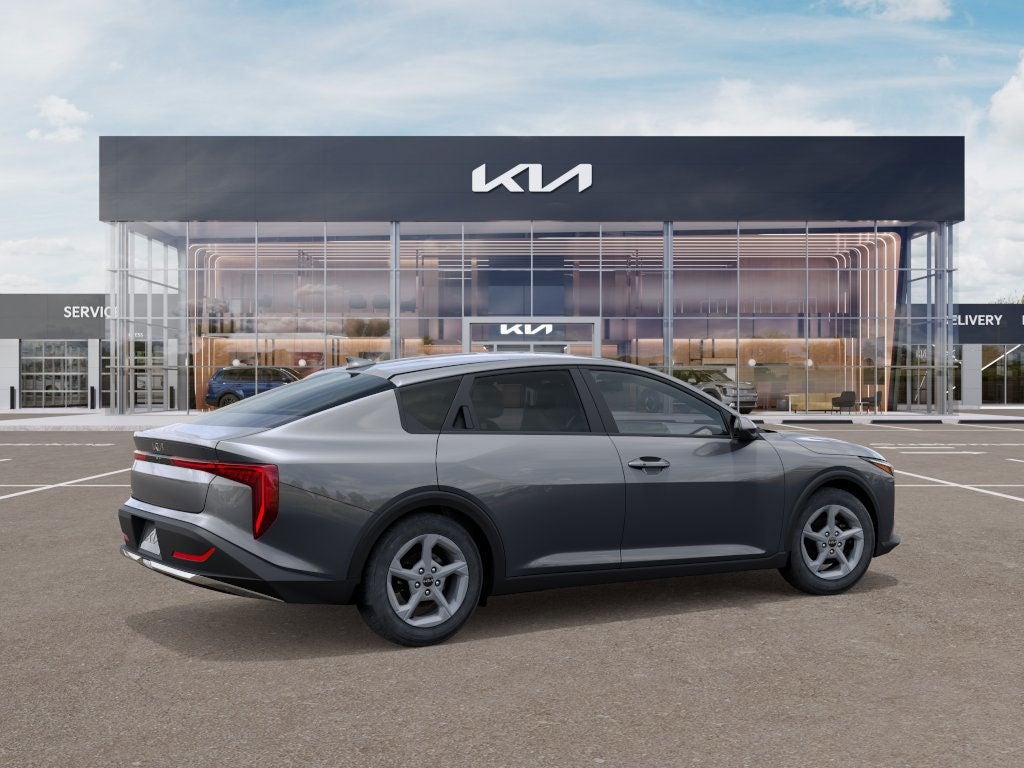2025 Kia K4 LXS Service Loaner