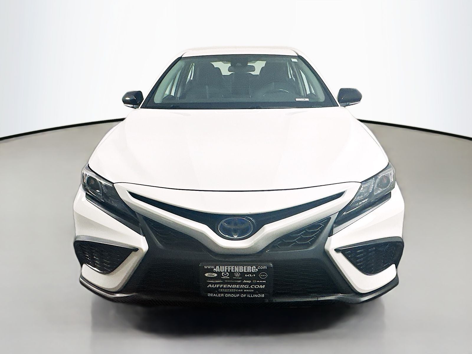 2023 Toyota Camry Hybrid SE