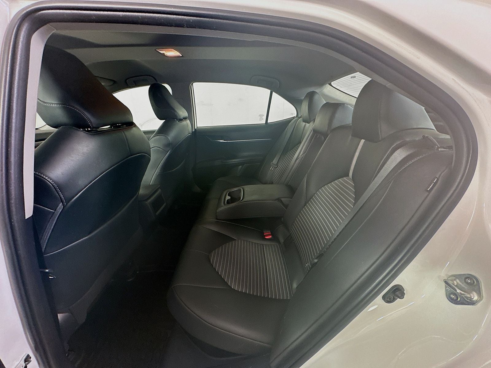 2023 Toyota Camry Hybrid SE