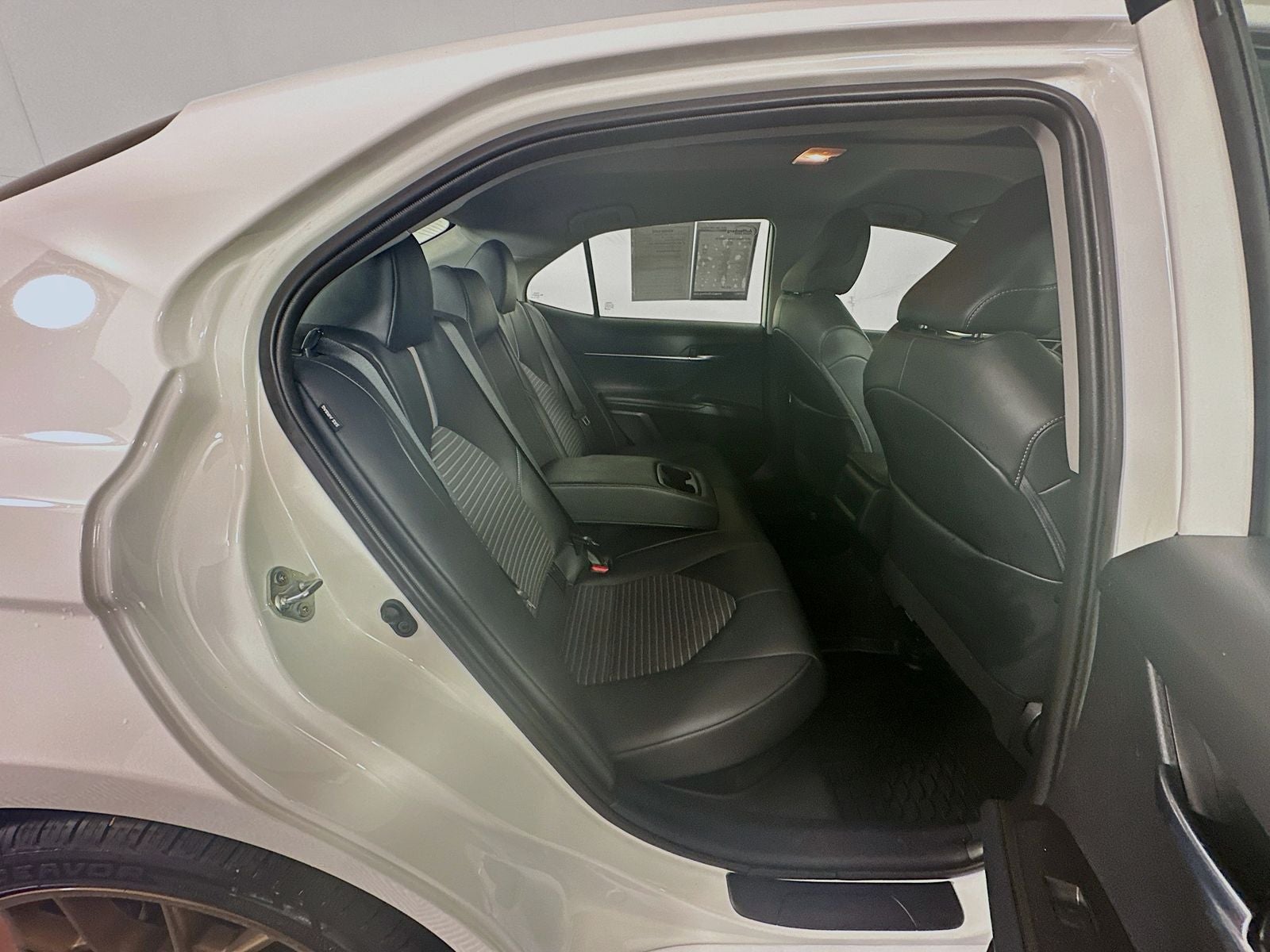 2023 Toyota Camry Hybrid SE