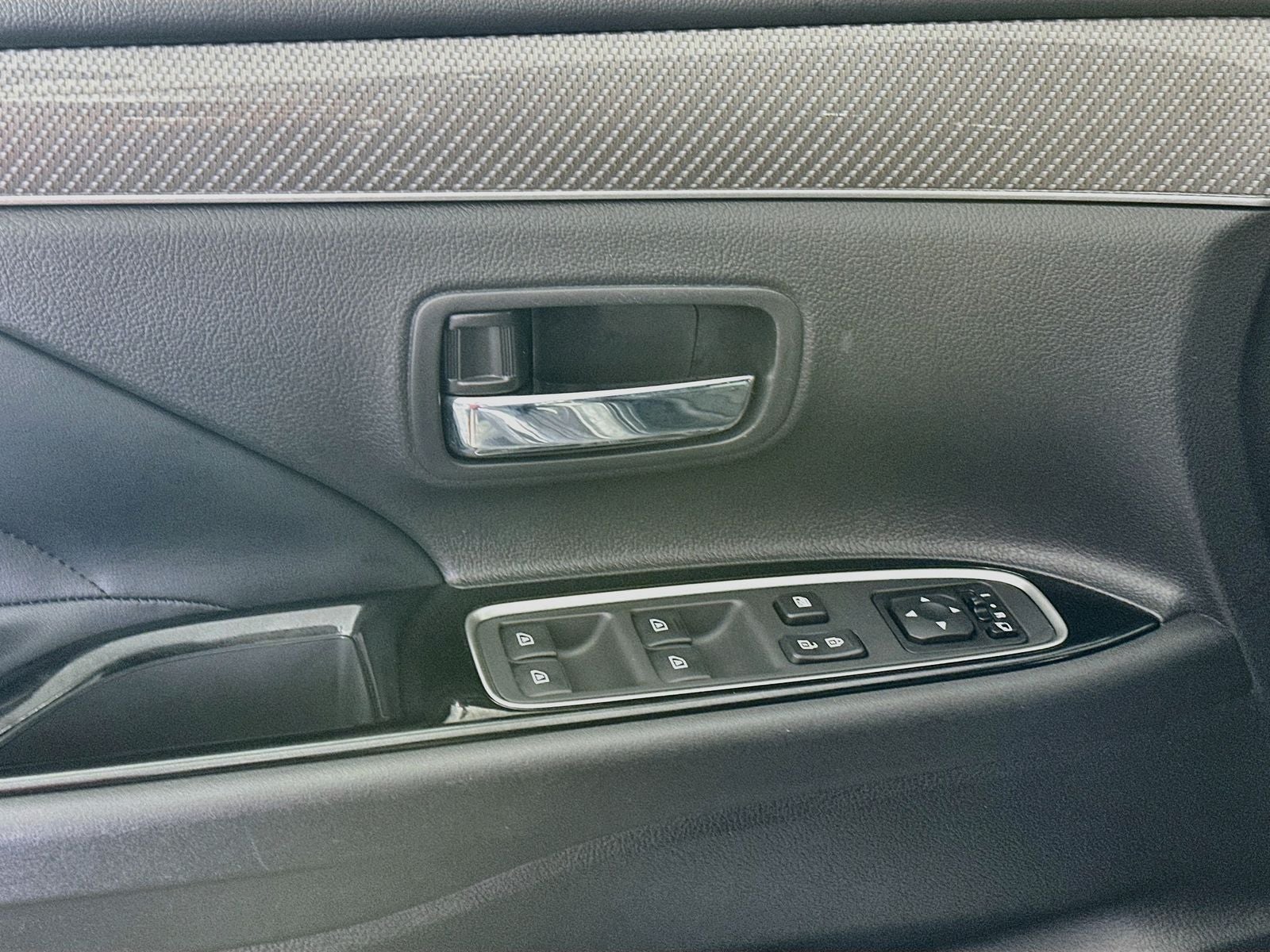 2020 Mitsubishi Outlander PHEV SEL