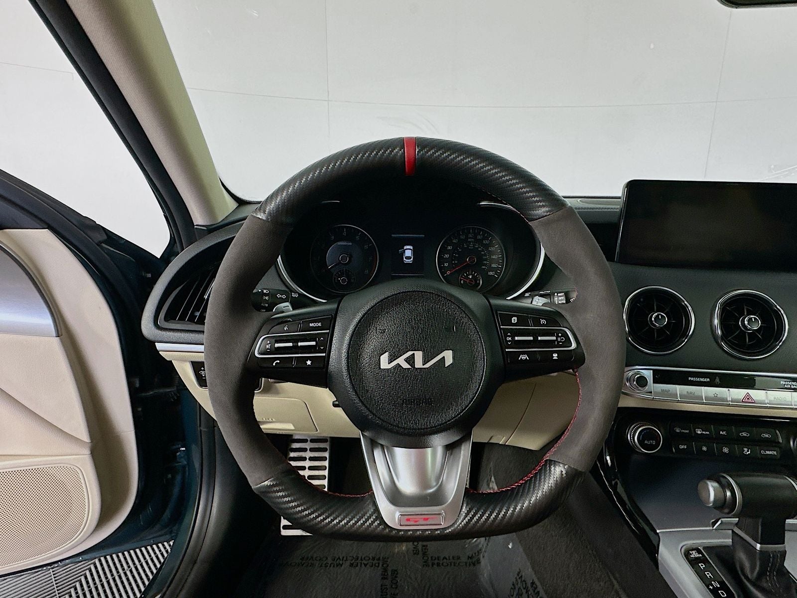 2022 Kia Stinger GT1