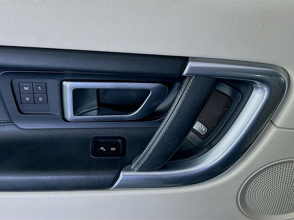 2017 Land Rover Discovery Sport HSE Luxury