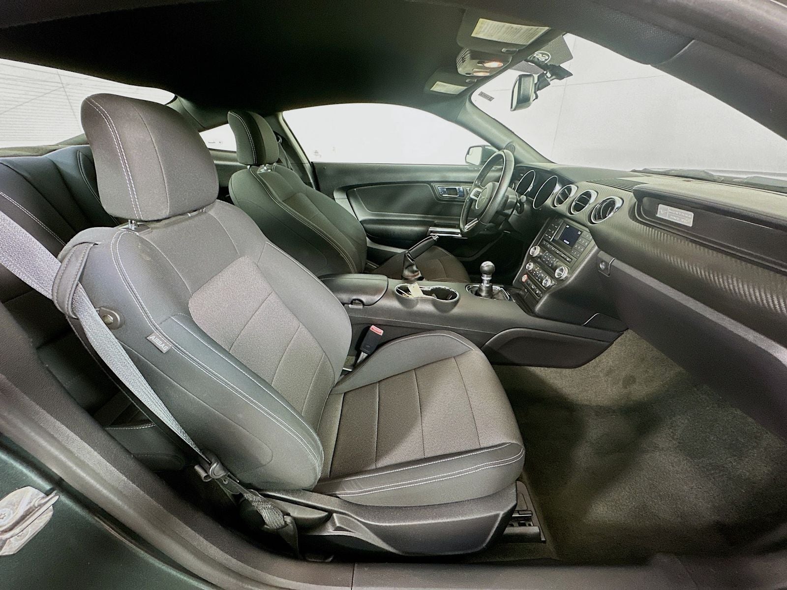 2016 Ford Mustang V6