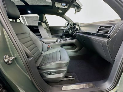 2026 Volkswagen Atlas Cross Sport 2.0T SEL R-Line Black