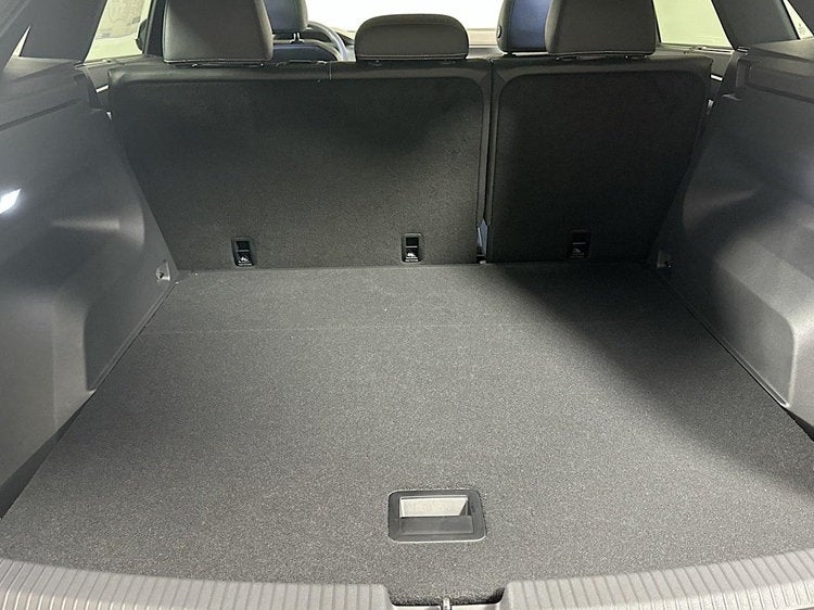 2026 Volkswagen Atlas Cross Sport SEL R-Line Black