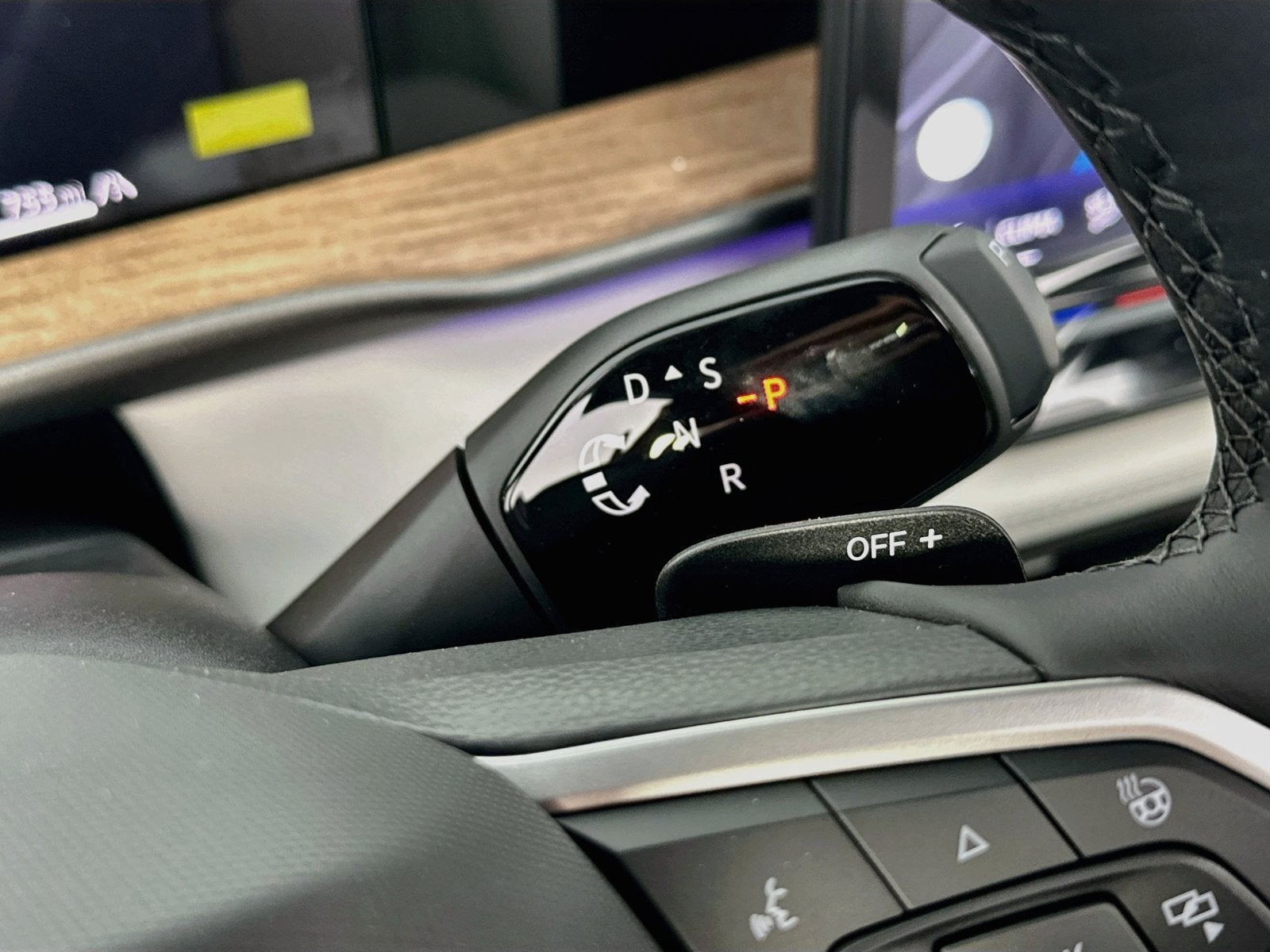2027 Volkswagen Atlas SEL R-Line