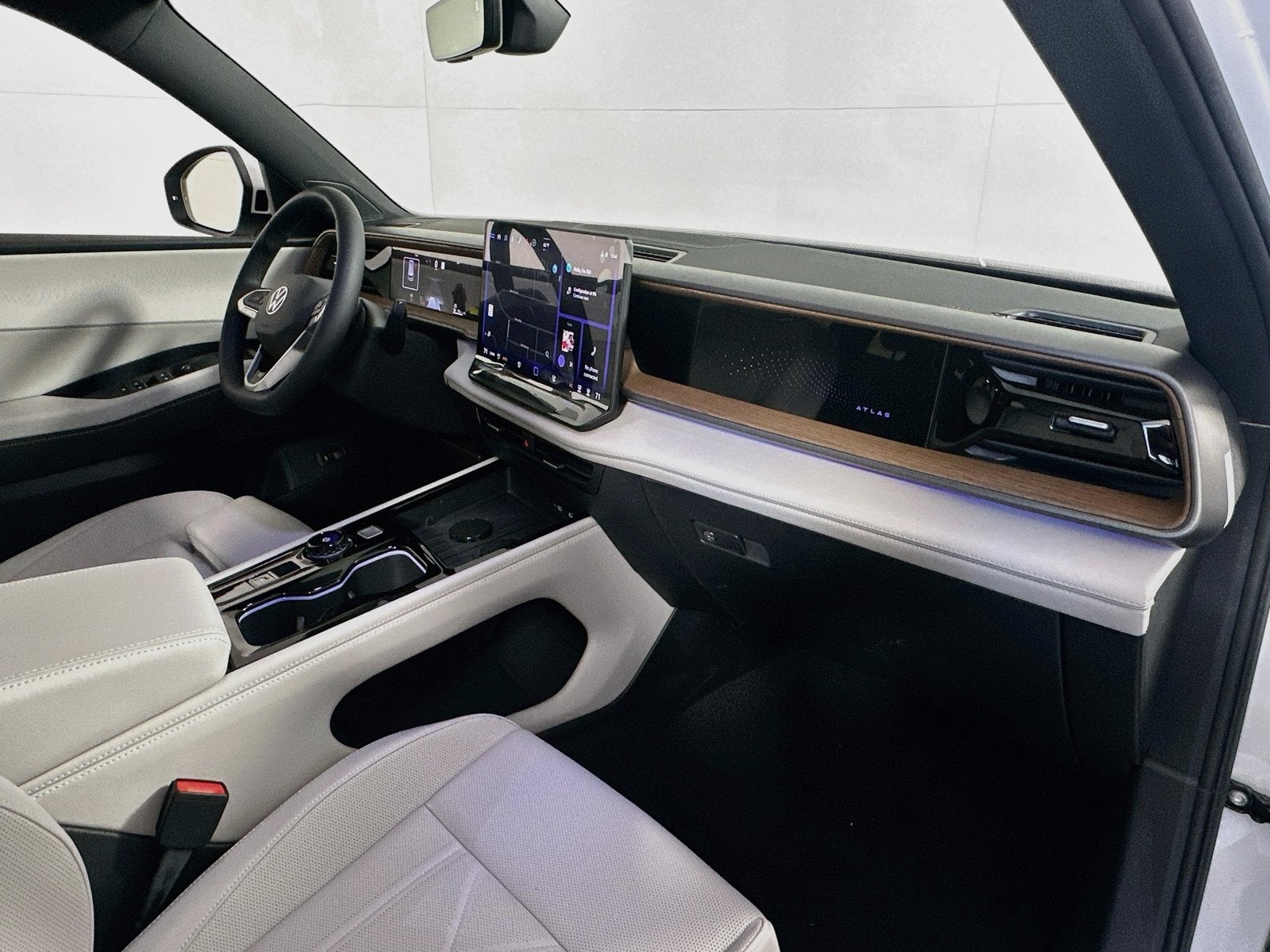 2027 Volkswagen Atlas SEL R-Line