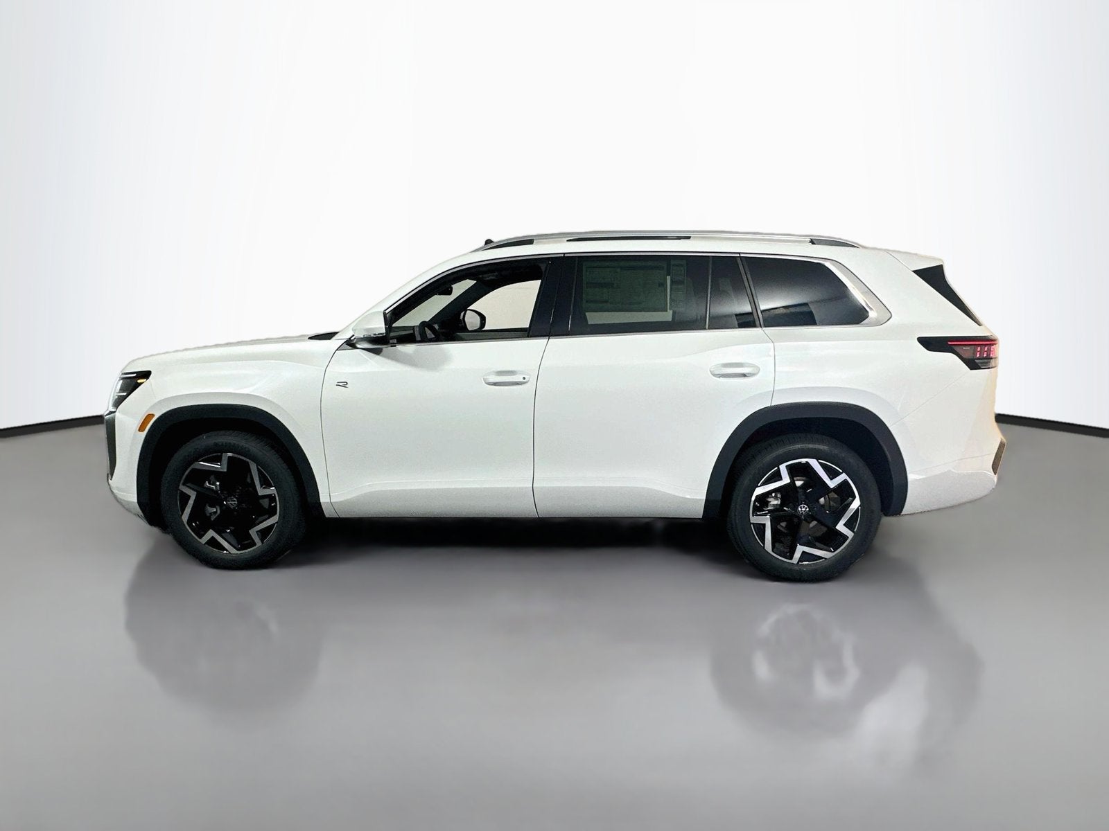 2027 Volkswagen Atlas SEL R-Line