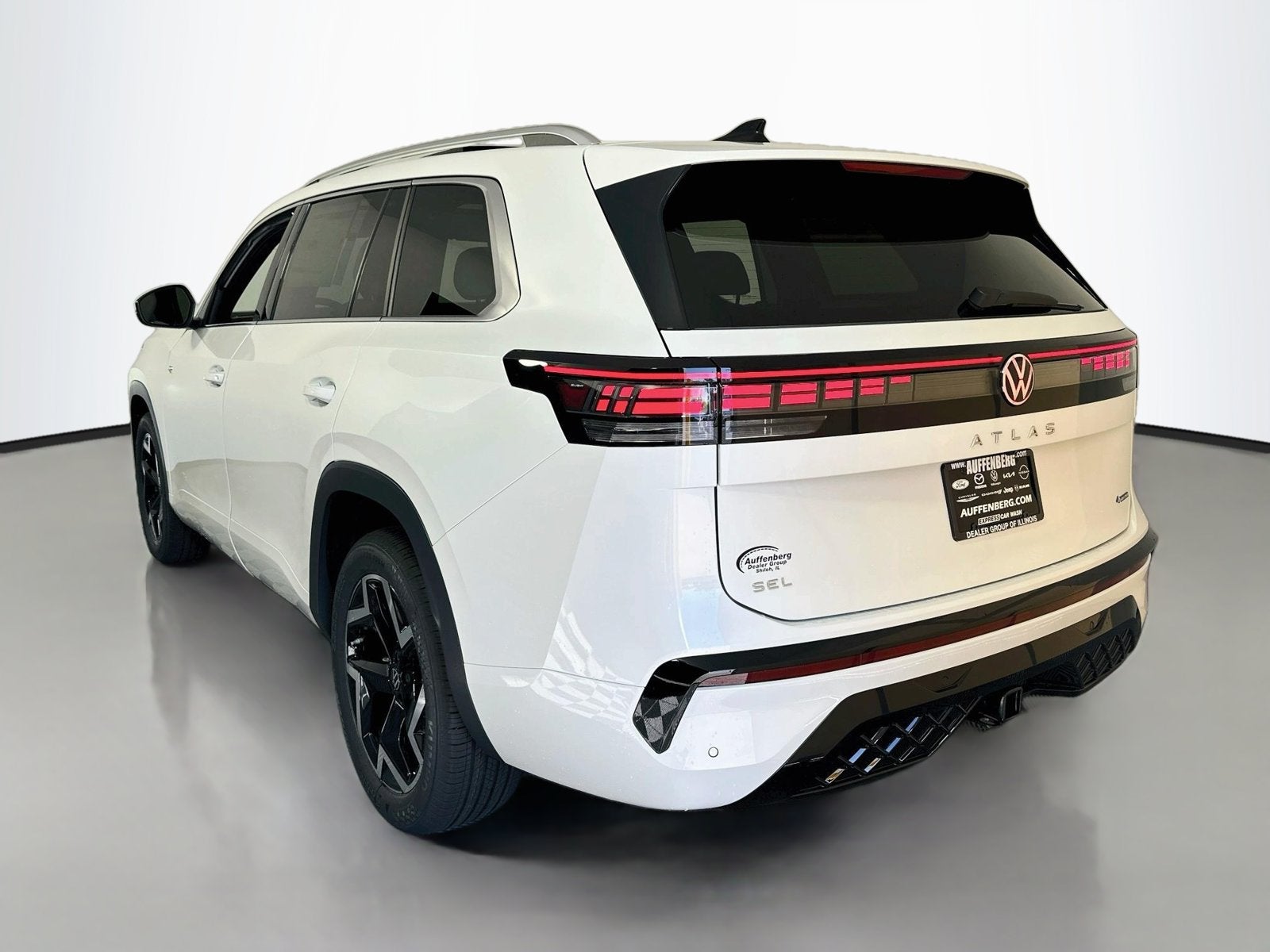 2027 Volkswagen Atlas SEL R-Line