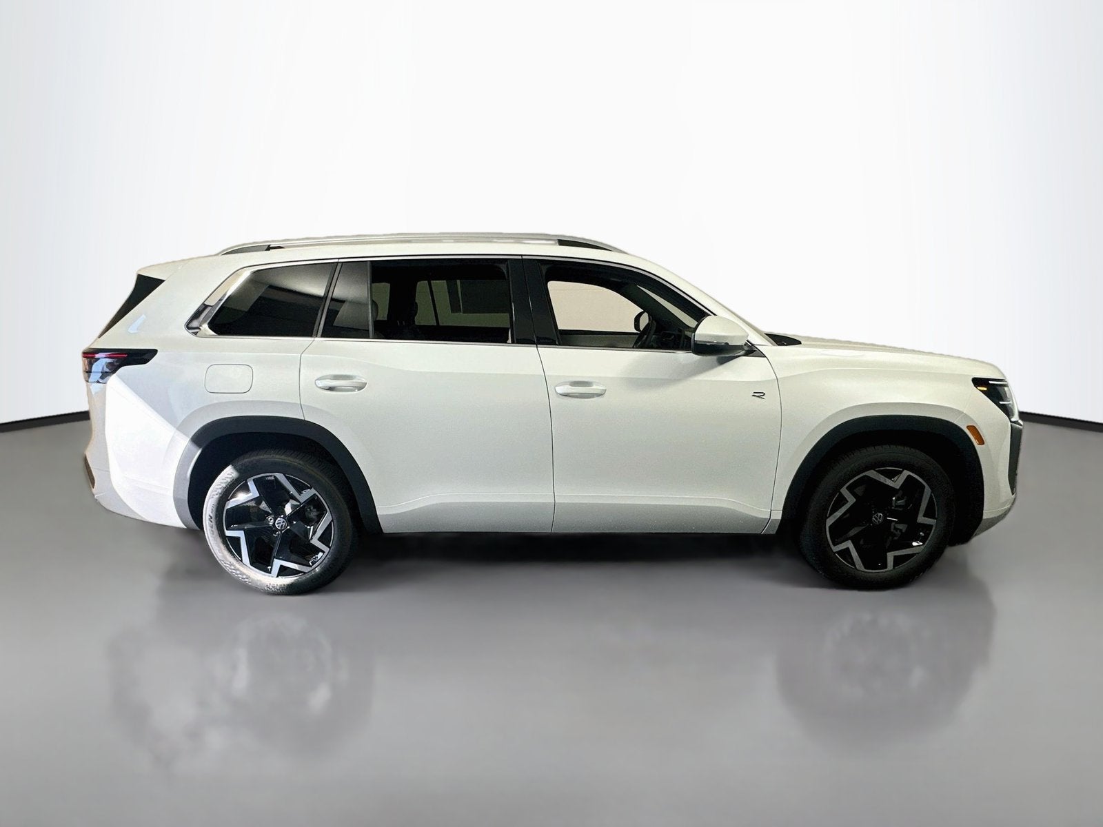 2027 Volkswagen Atlas SEL R-Line