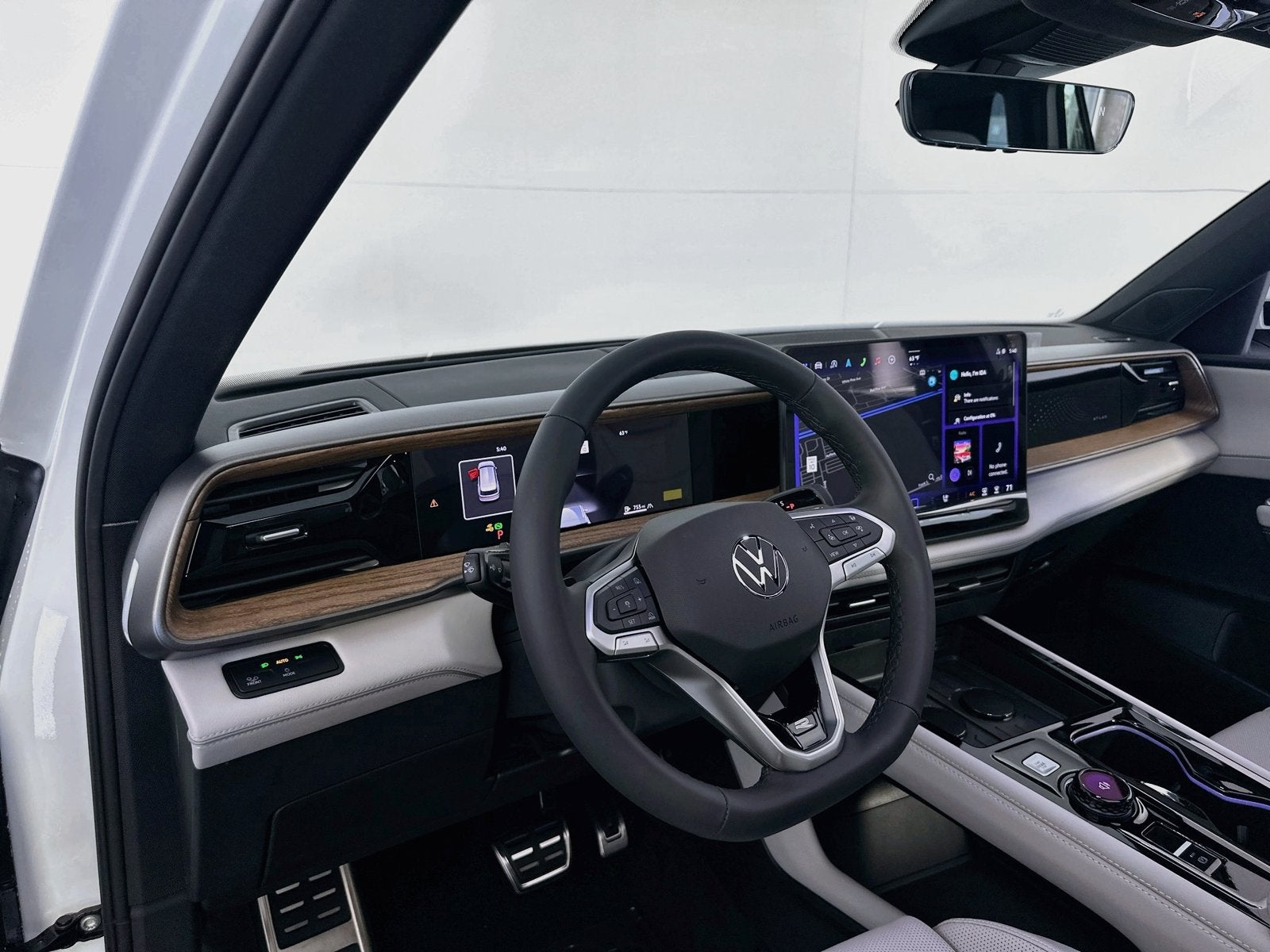 2027 Volkswagen Atlas SEL R-Line