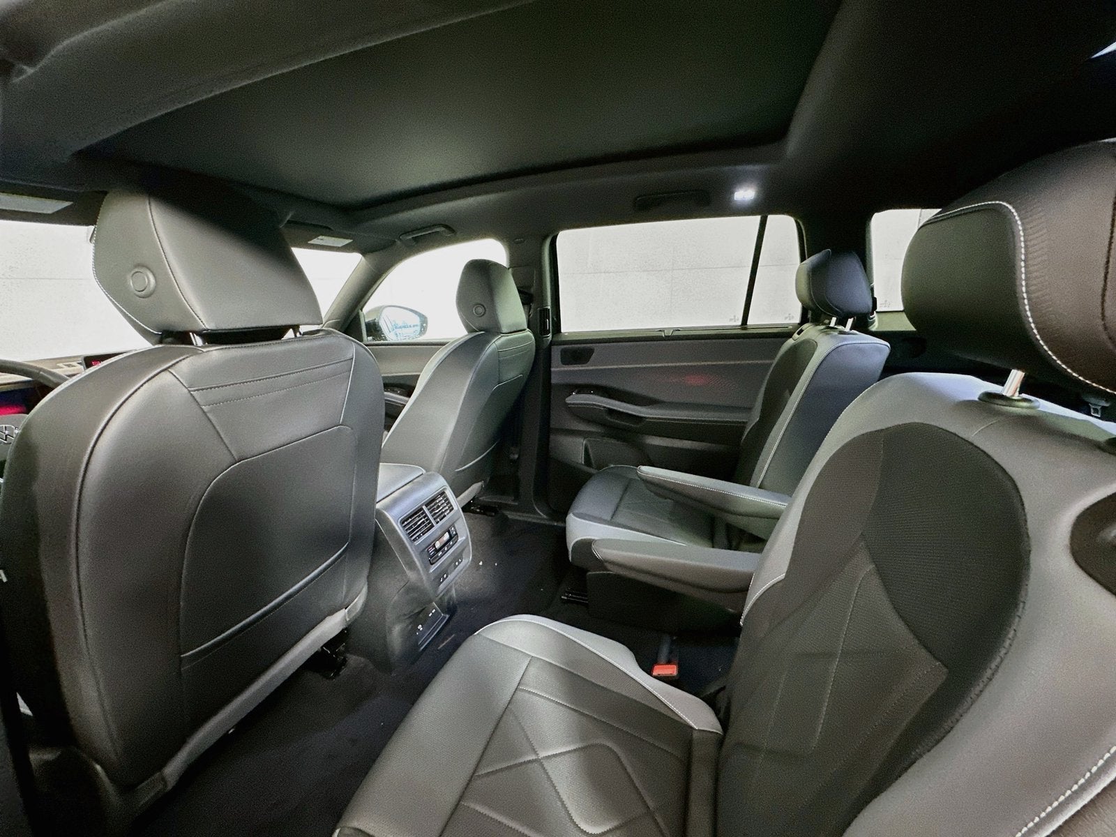 2027 Volkswagen Atlas 2.0T SEL