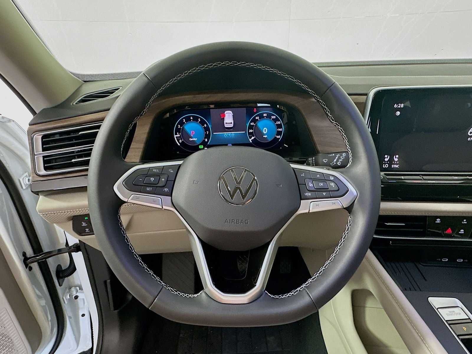 2026 Volkswagen Atlas 2.0T SE