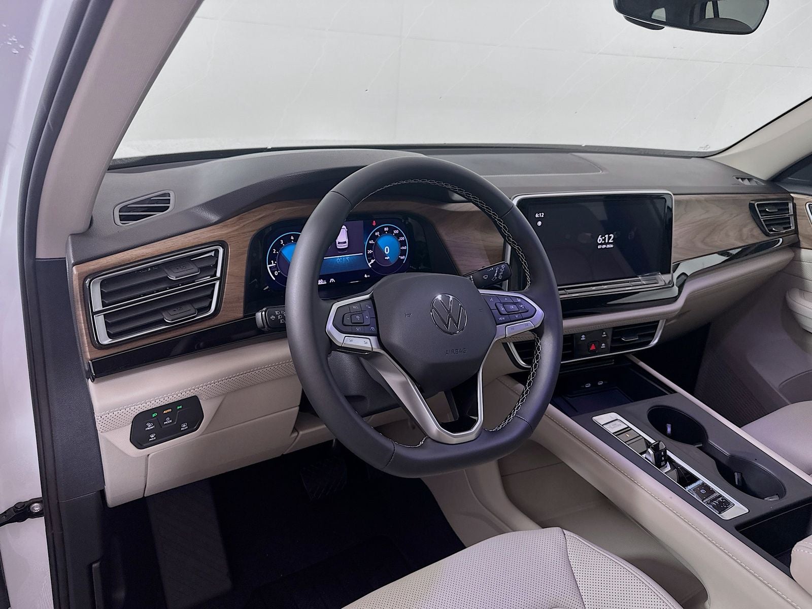 2026 Volkswagen Atlas 2.0T SE