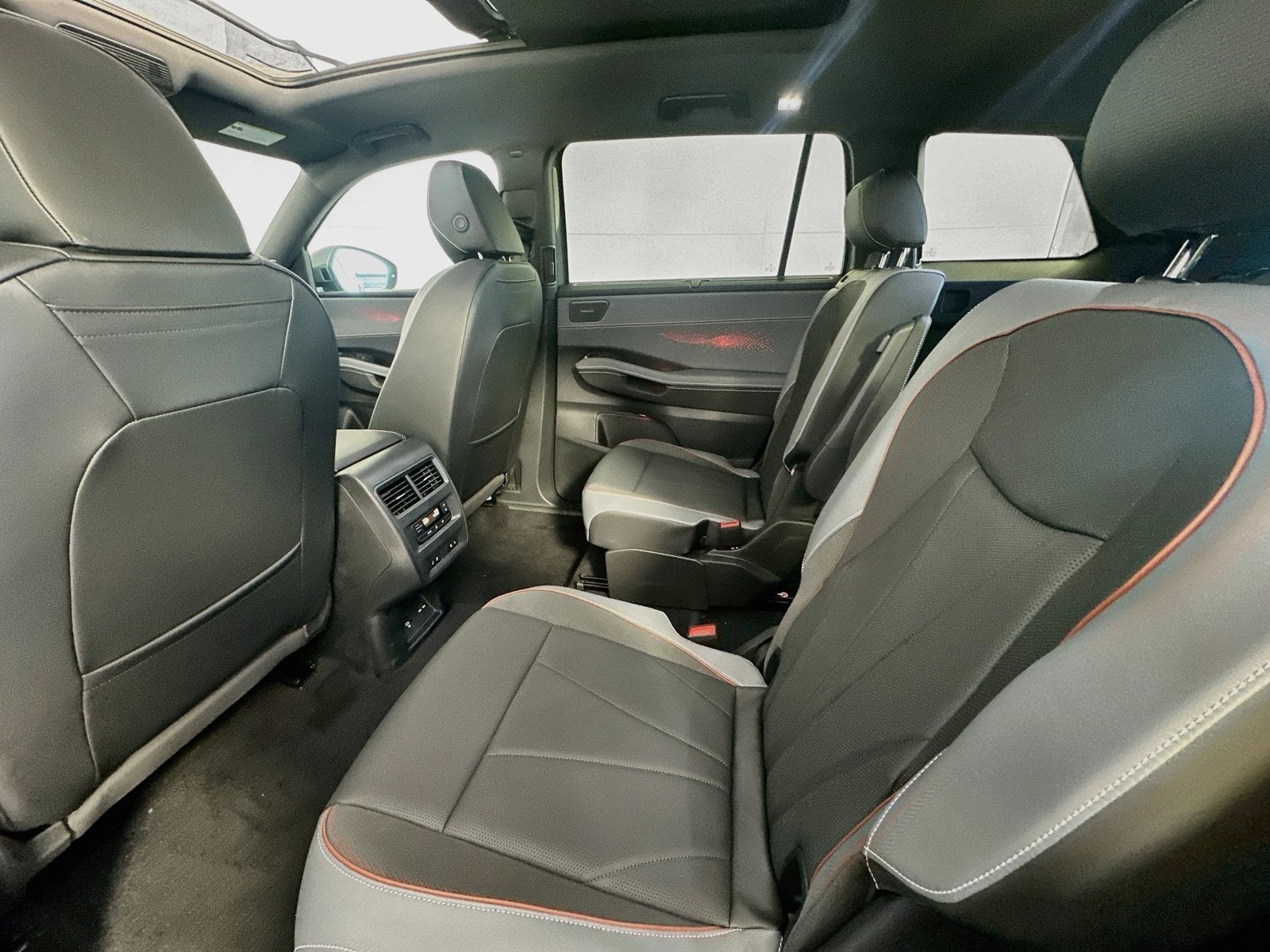 2027 Volkswagen Atlas SEL Premium R-Line