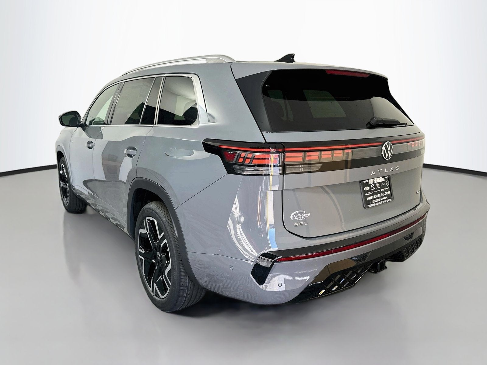 2027 Volkswagen Atlas SEL Premium R-Line