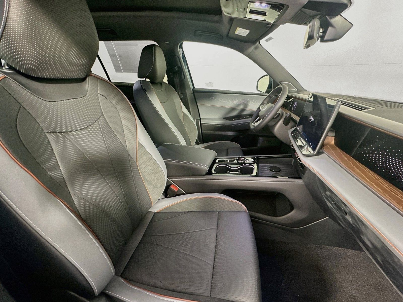 2027 Volkswagen Atlas SEL Premium R-Line