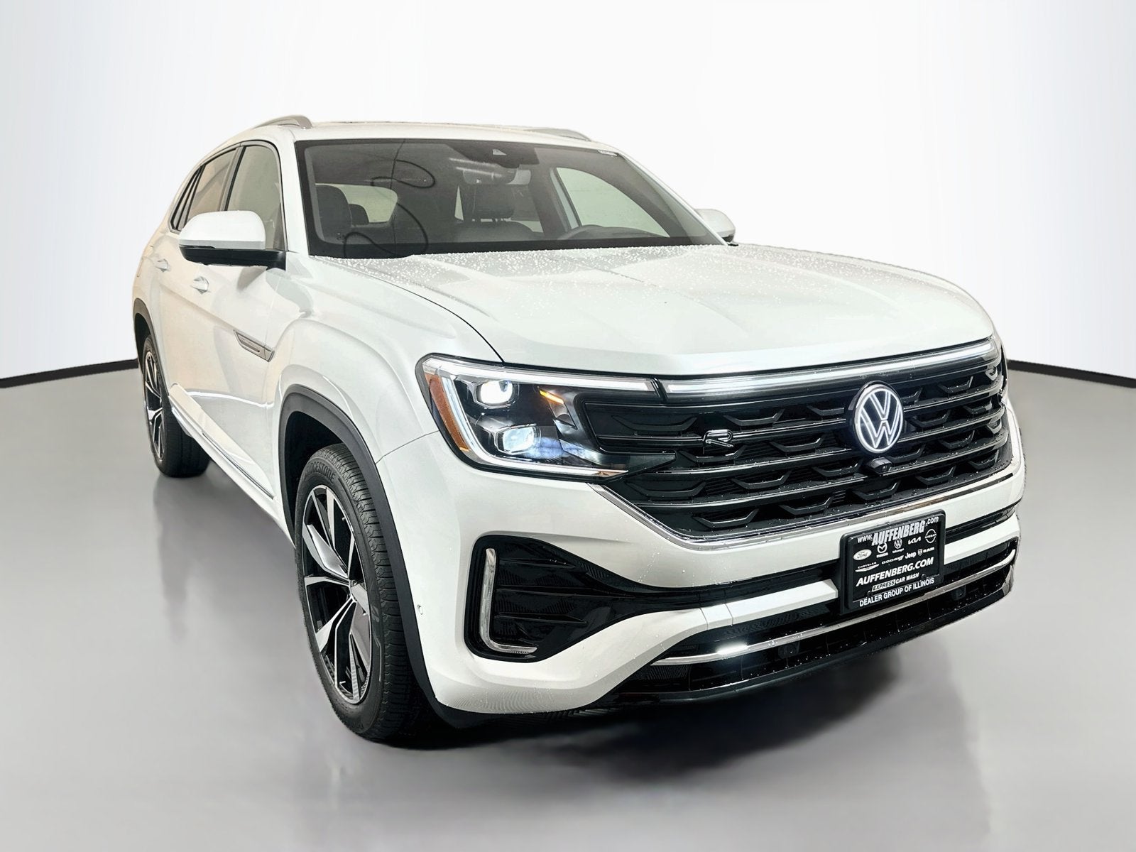 2026 Volkswagen Atlas Cross Sport SEL Premium R-Line